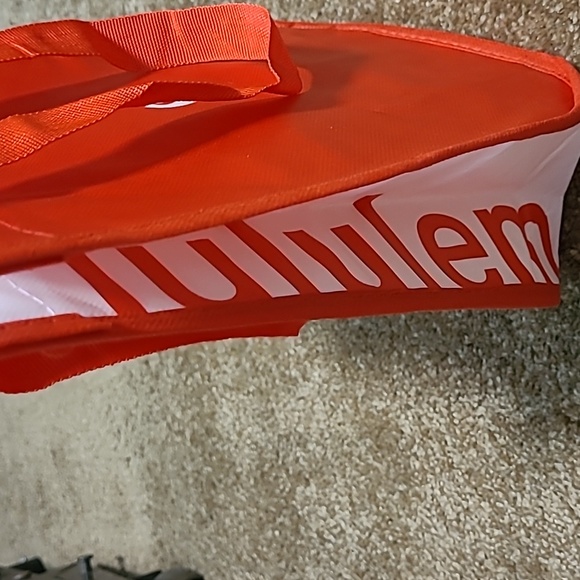 Lululemon reusable shopping bag, red - Picture 3 of 8